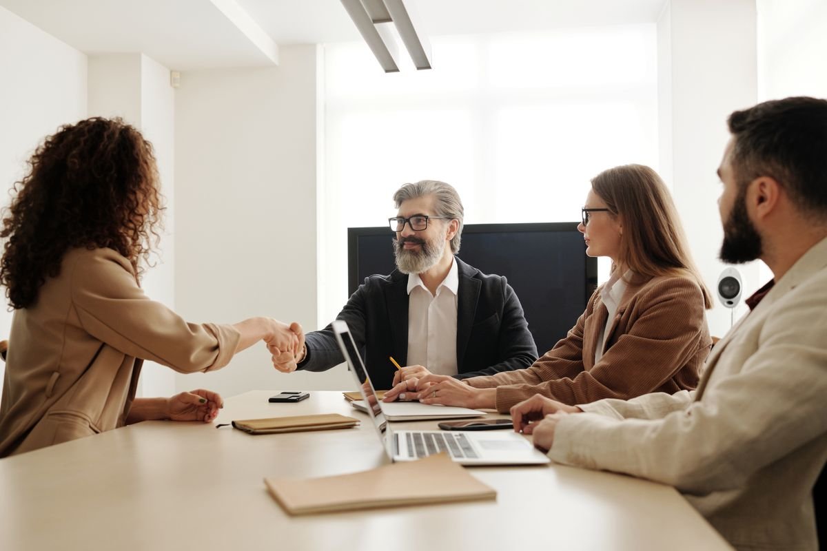 Escritório e espaço comercial — planos de controlo de pragas para empresas